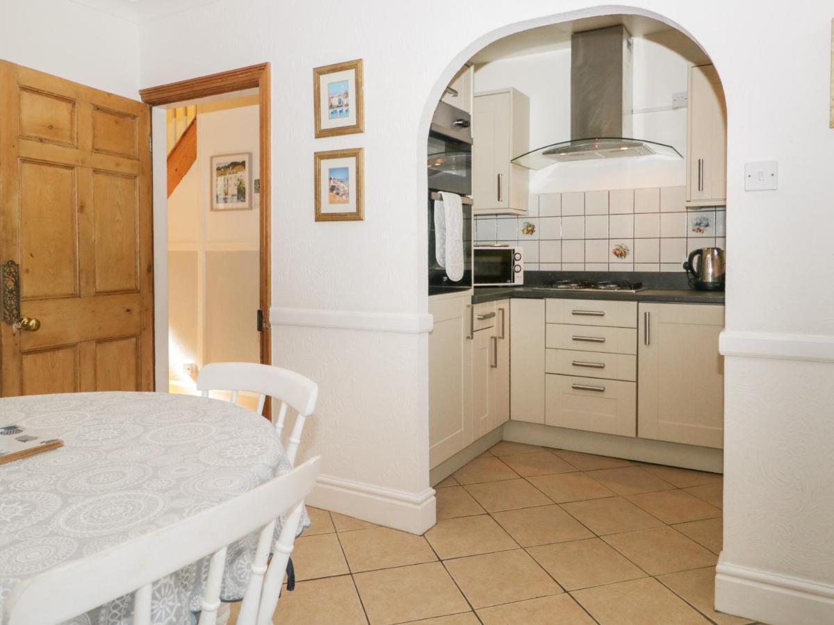 Honeysuckle Cottage, Craig Walk Bowness-on-Windermere Εξωτερικό φωτογραφία