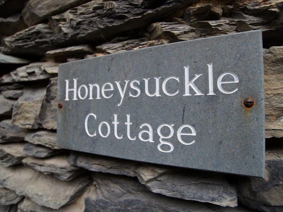 Honeysuckle Cottage, Craig Walk Bowness-on-Windermere Εξωτερικό φωτογραφία